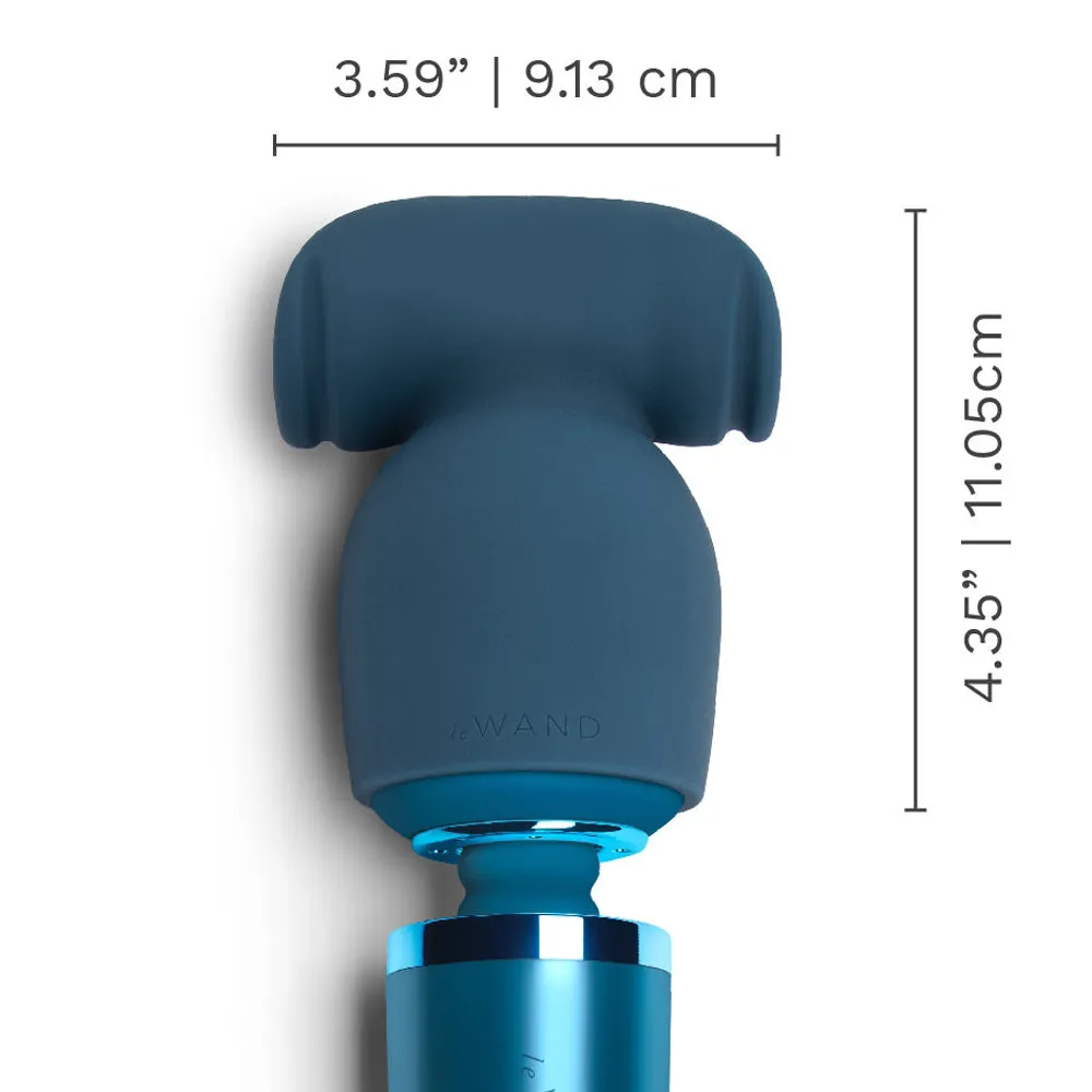 Le Wand Stroke Textured Silicone Masturbator Attachment