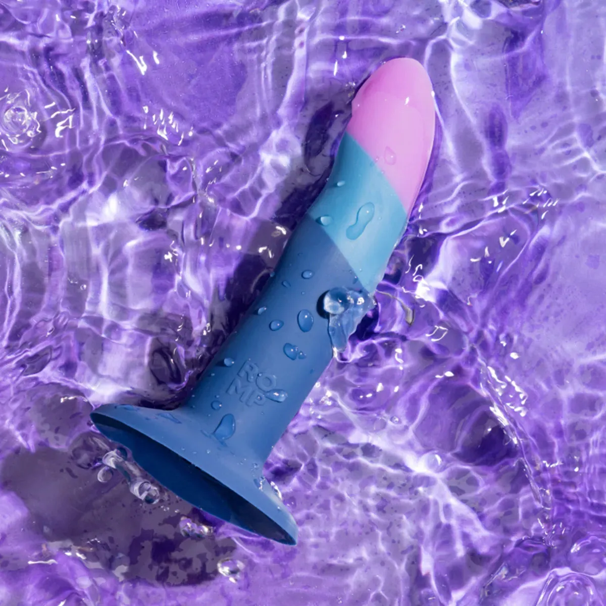 Piccolo - Non-Vibrating Silicone Dildo   Adjustable Harness Pegging Kit