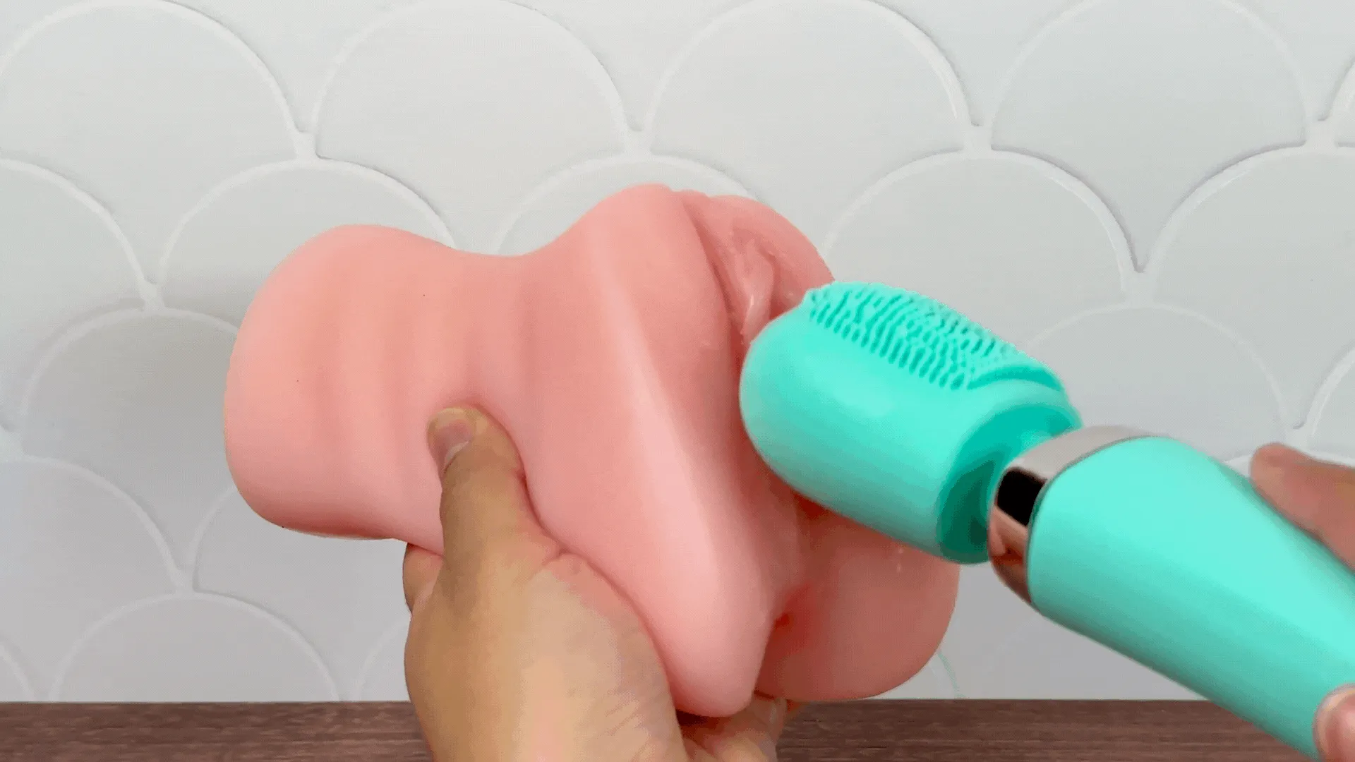 STRONG Cordless Body Massage Wand